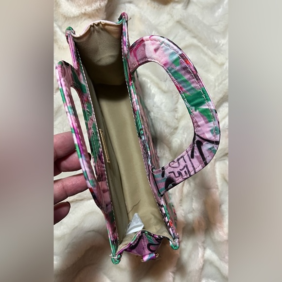 3 AM FOREVER GRAFFITI HANDBAG CROSSBODY NWT - Picture 3 of 4